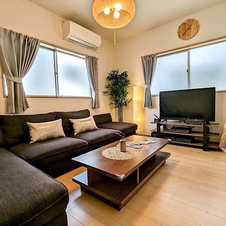 Tsukiyume Kan - House With Parking, 10Mins To Usj, Tennoji, Namba Ōsaka Extérieur photo